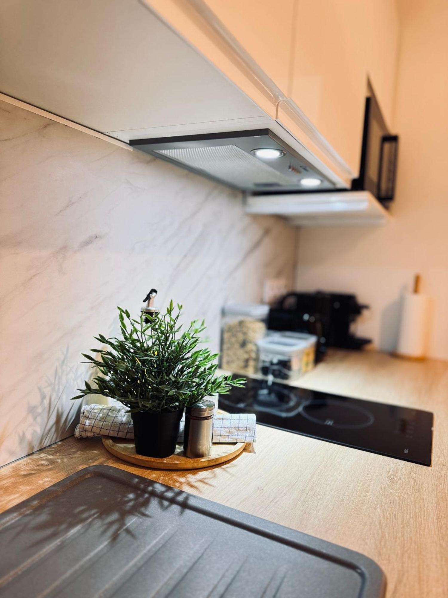 Sunshine Getaway - Stylish Studio In The Heart Of Ницца Экстерьер фото